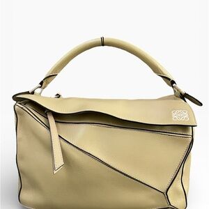 Loewe Puzzle Medium Includes Strap